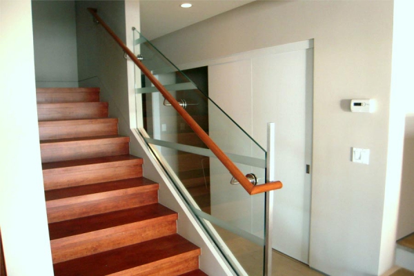 Frameless Glass Railings / Base Shoe Installation